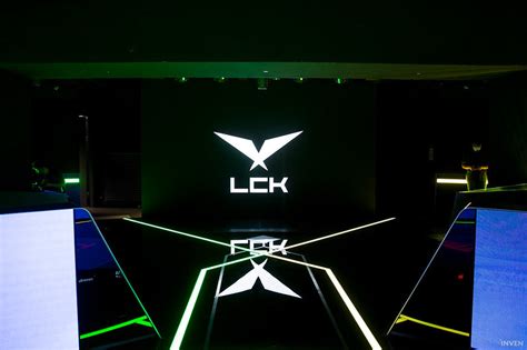2021 LCK Summer Split playoffs/regional finals: .